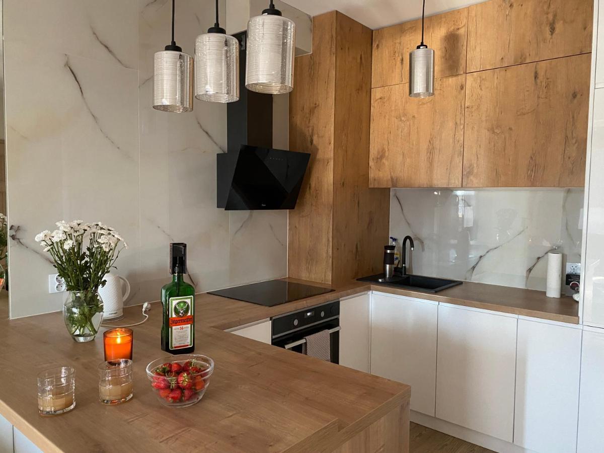 גורז'וב ווילקופולסקי Modern Apartments & Free Parking מראה חיצוני תמונה